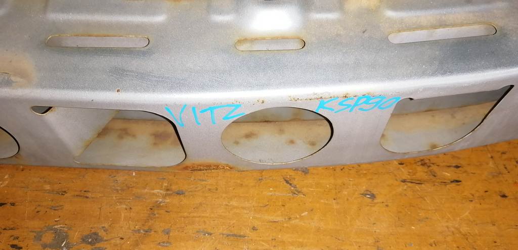 усиление бампера Toyota Vitz