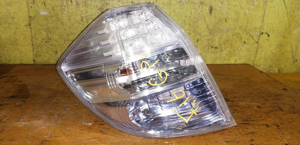 стоп-сигнал Honda Fit