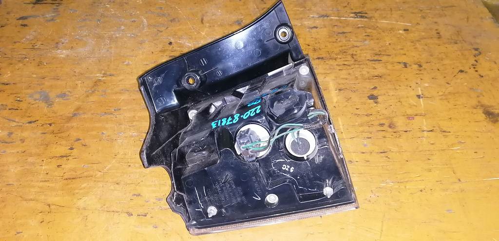 стоп-сигнал Mitsubishi Outlander