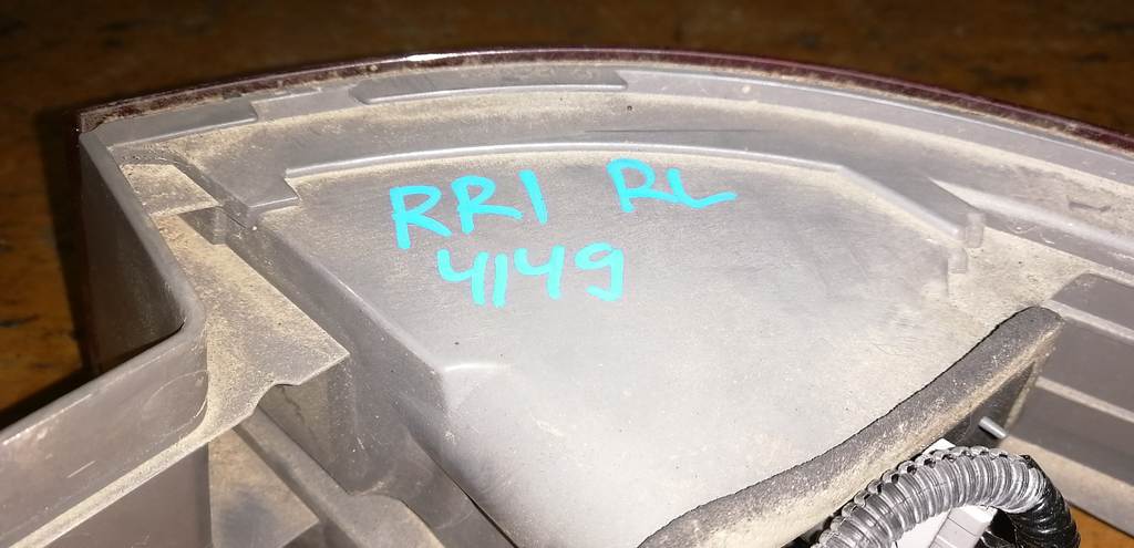 стоп-сигнал Honda Elysion