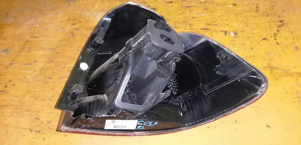 стоп-сигнал Volkswagen Golf