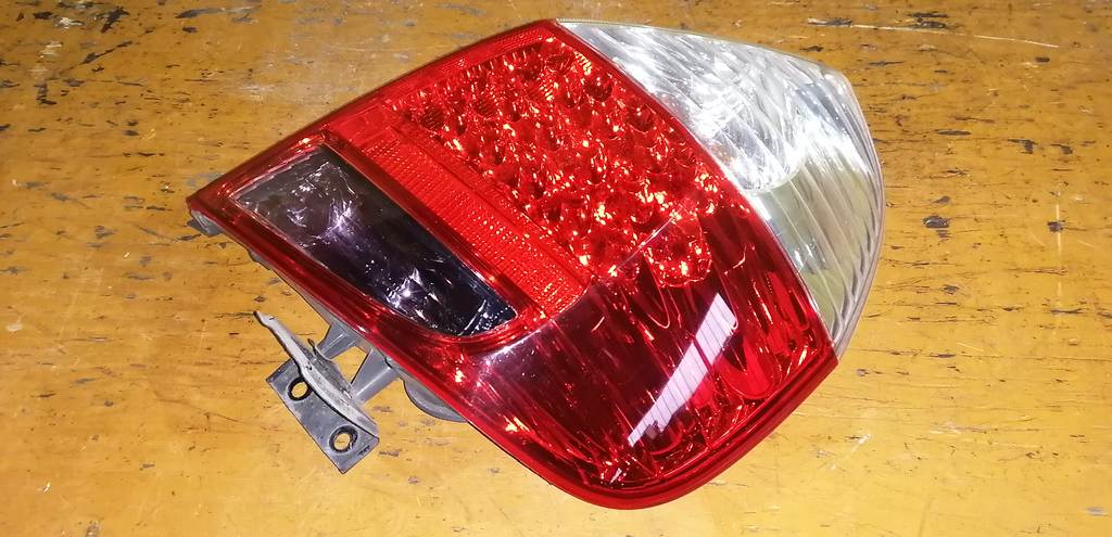 стоп-сигнал Honda Fit