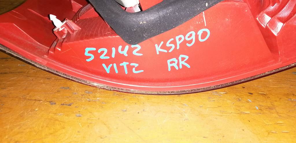 стоп-сигнал Toyota Vitz