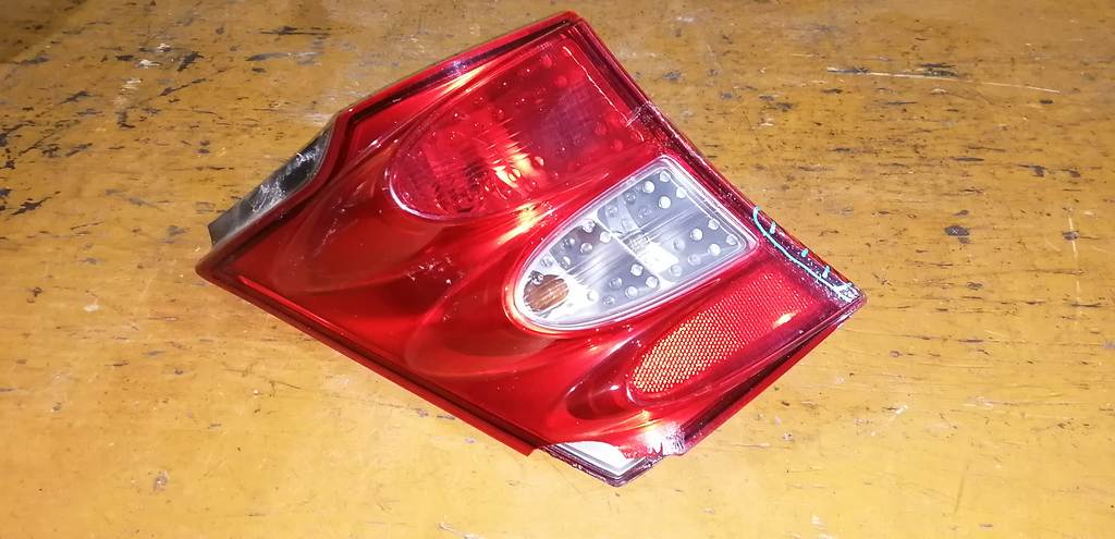 стоп-сигнал Honda Freed