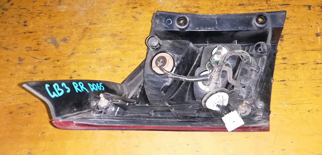 стоп-сигнал Honda Freed