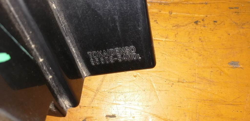 стоп-сигнал Suzuki Solio