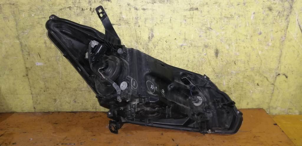 фара Honda Freed