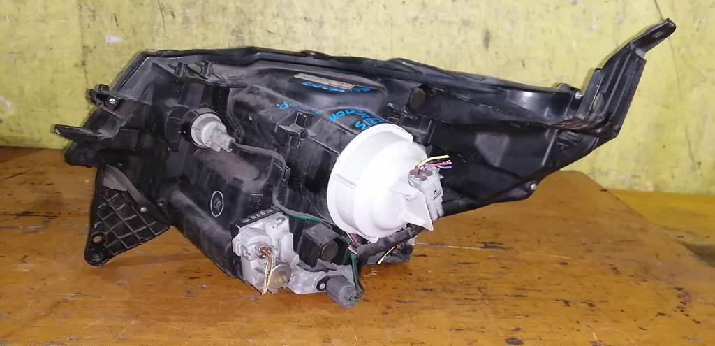 фара Suzuki Palette