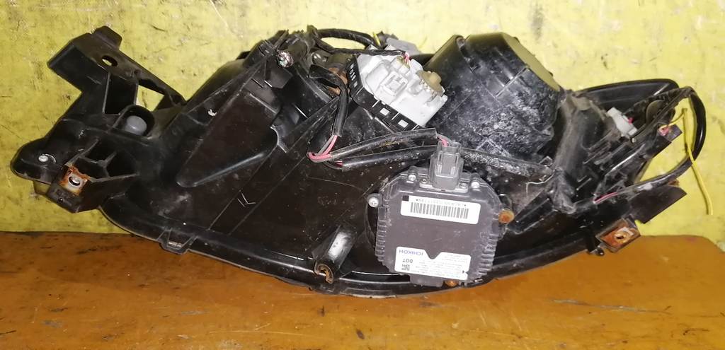 фара Subaru Impreza