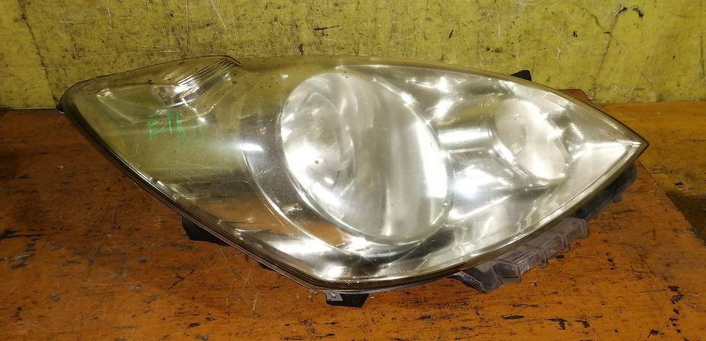 фара Nissan Note