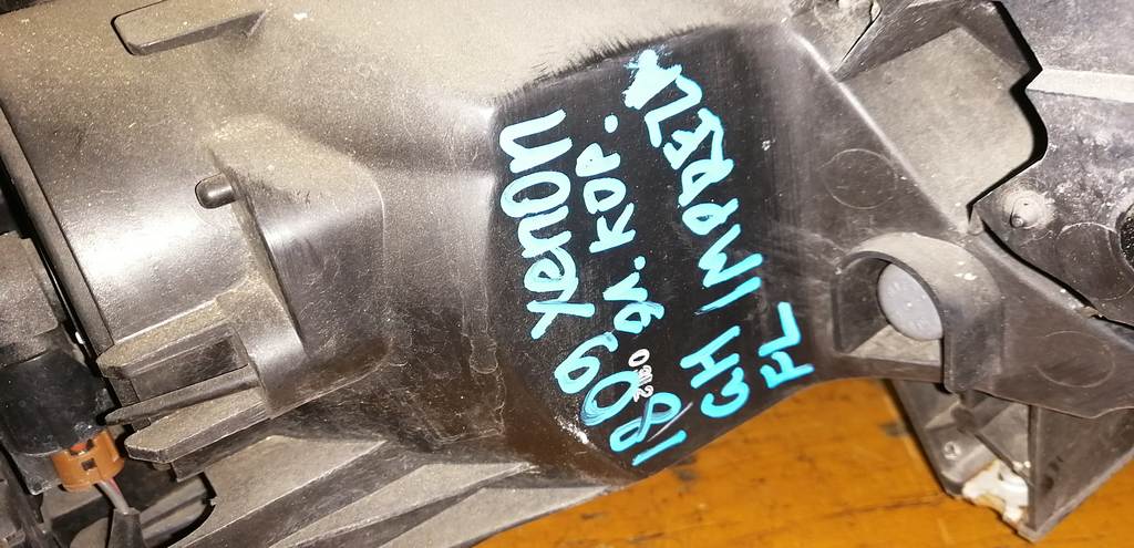 фара Subaru Impreza