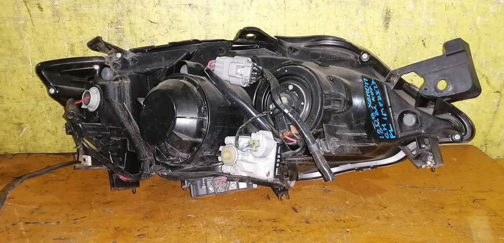 фара Subaru Impreza