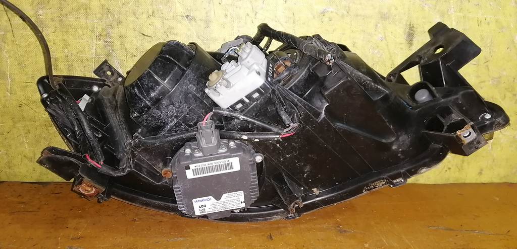 фара Subaru Impreza