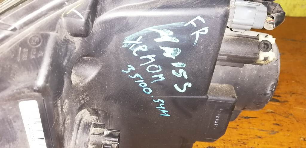 фара Suzuki Solio