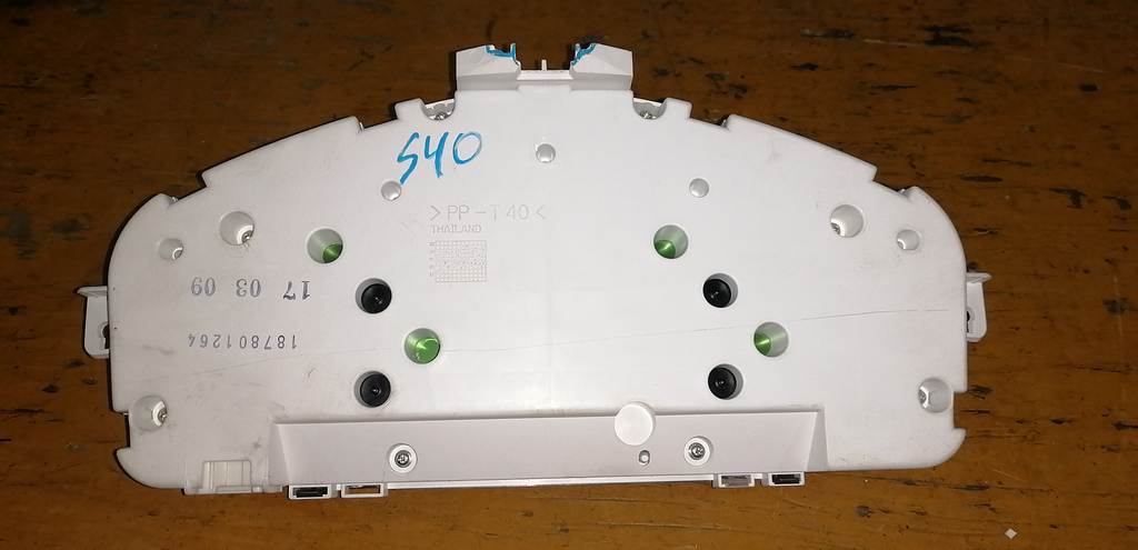 щиток приборов Volvo S40