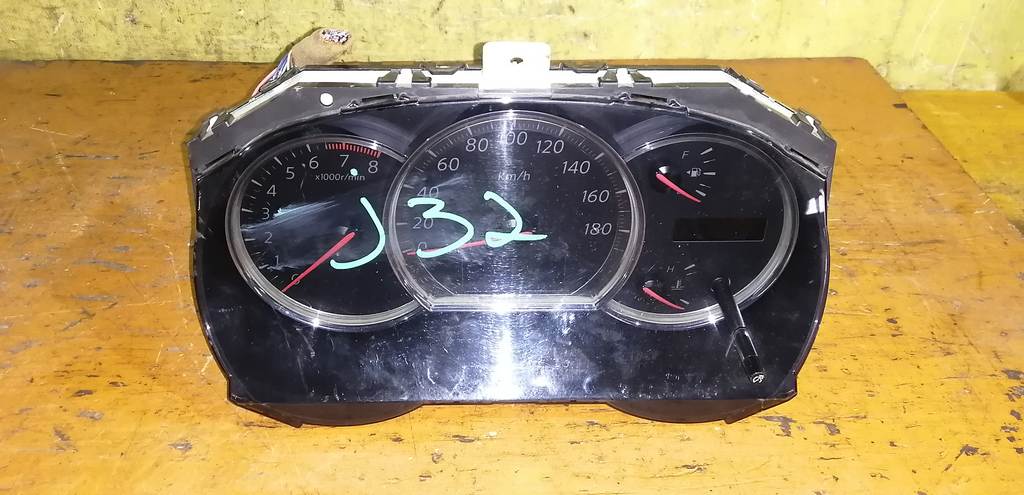 щиток приборов Nissan Teana