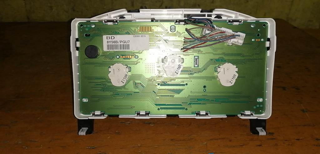 щиток приборов Nissan Note