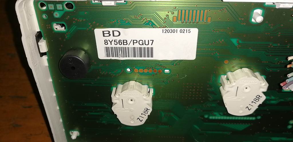 щиток приборов Nissan Note