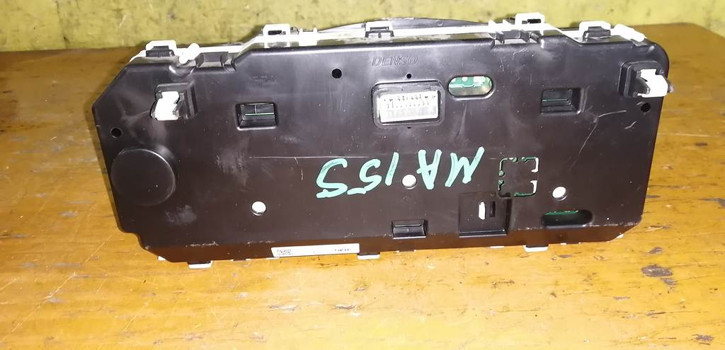 щиток приборов Suzuki Solio