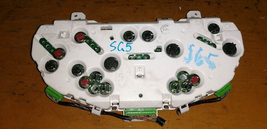 щиток приборов Subaru Forester