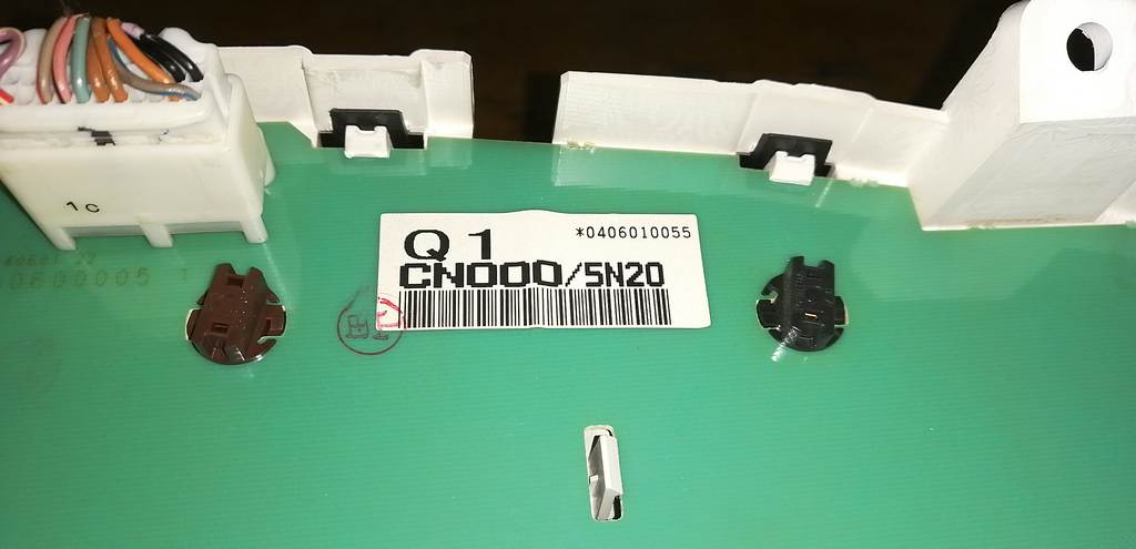 щиток приборов Nissan Presage