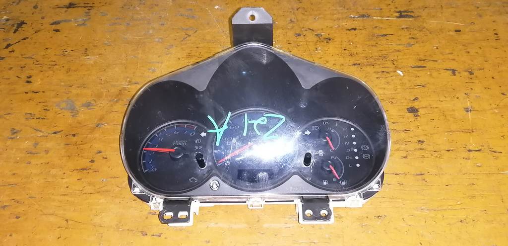 щиток приборов Mitsubishi Colt