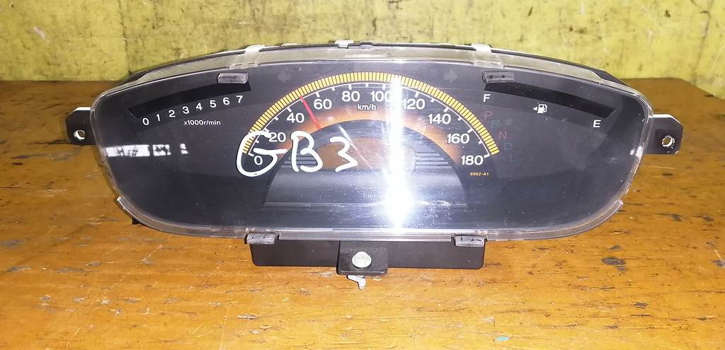 щиток приборов Honda Freed