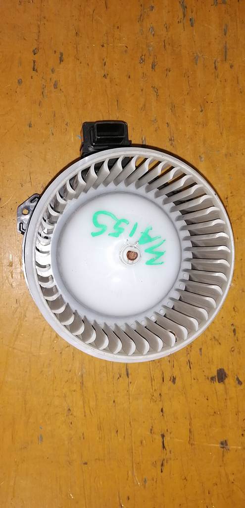 мотор печки Suzuki Solio