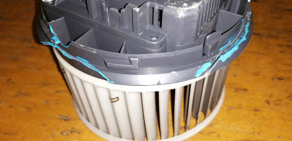 мотор печки Volvo S40