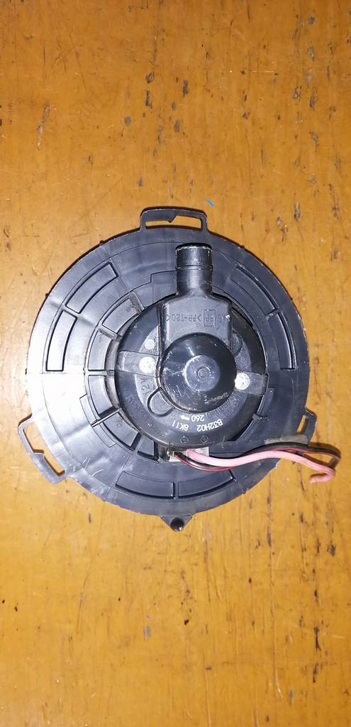 мотор печки Mazda Axela