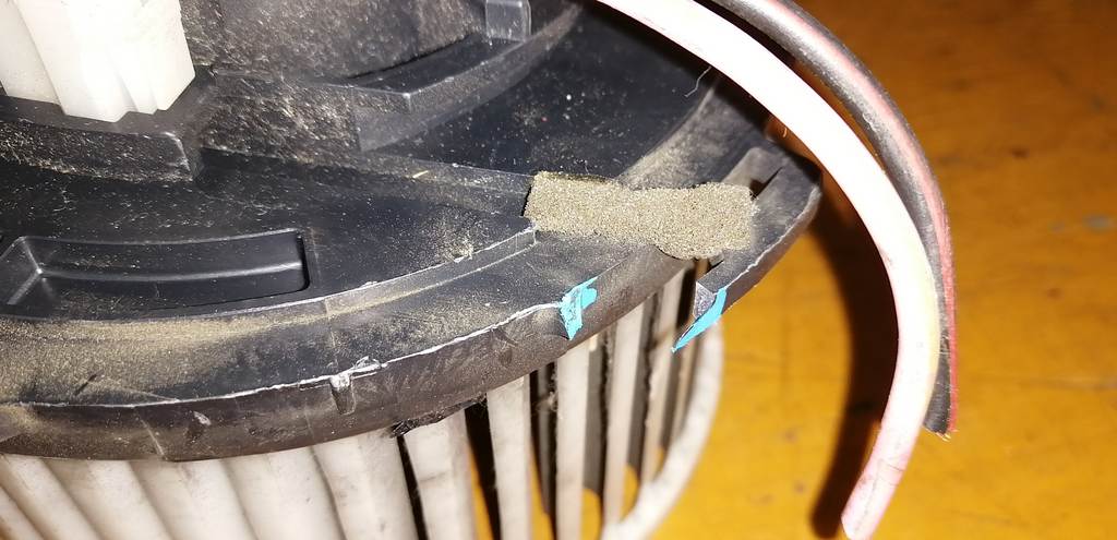 мотор печки Mazda Axela