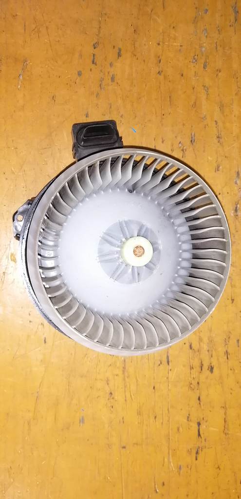 мотор печки Honda Fit