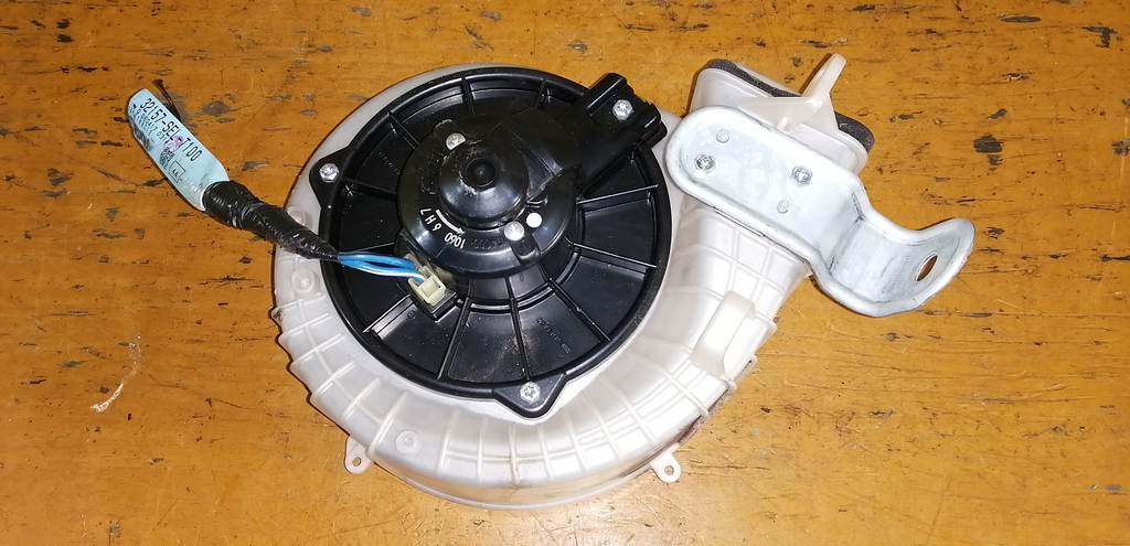 мотор печки Honda Fit