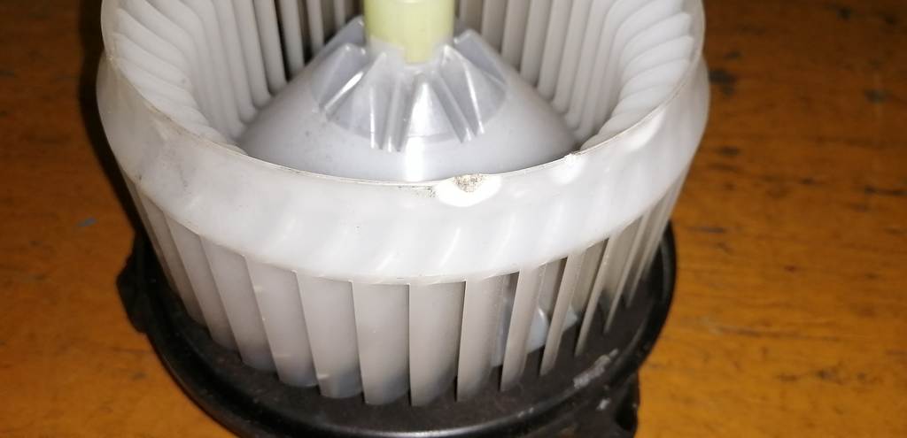 мотор печки Toyota Vitz