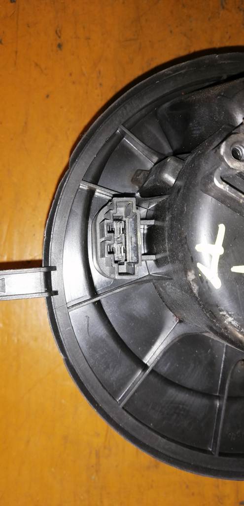 мотор печки Volkswagen Golf