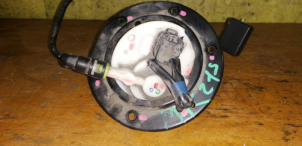 бензонасос Suzuki Palette