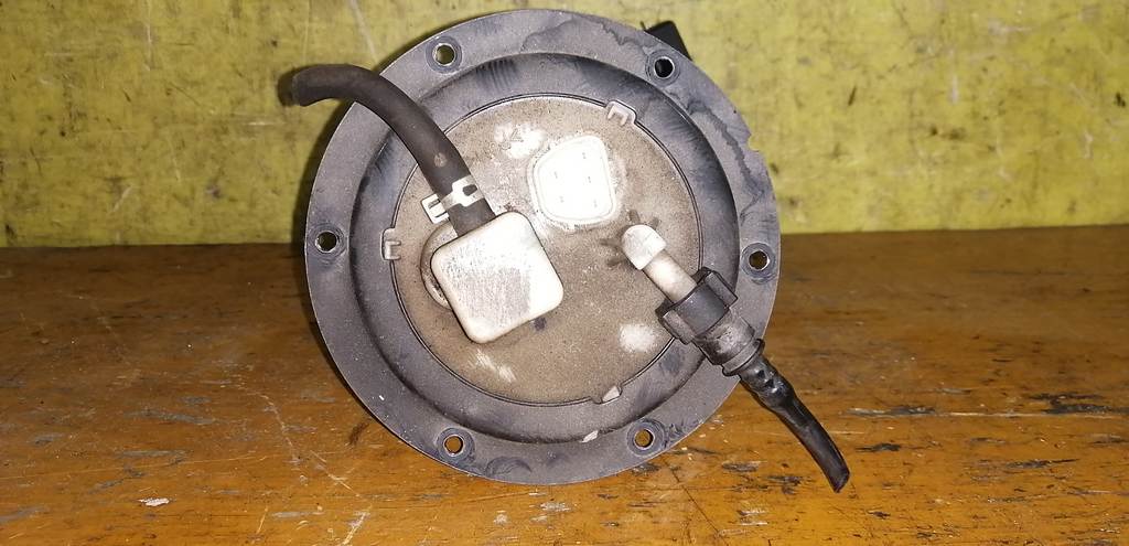 бензонасос Mitsubishi Colt