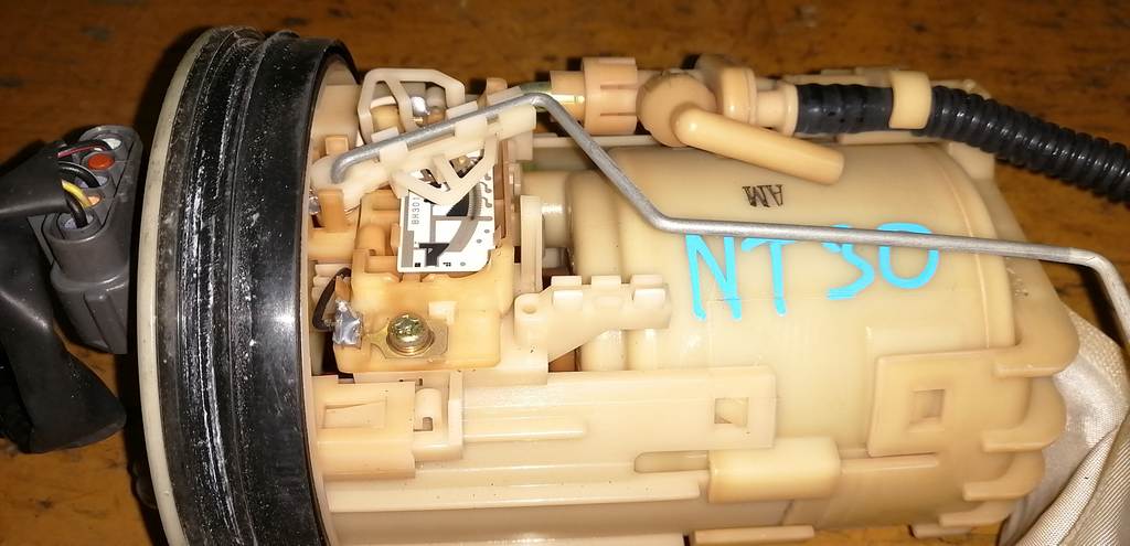 бензонасос Nissan X-Trail