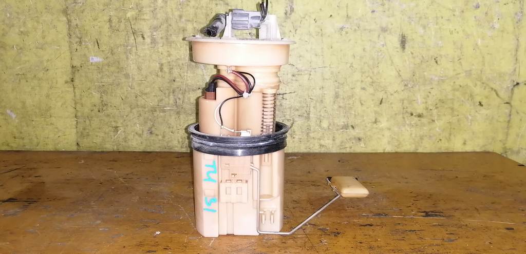 бензонасос Nissan Presage