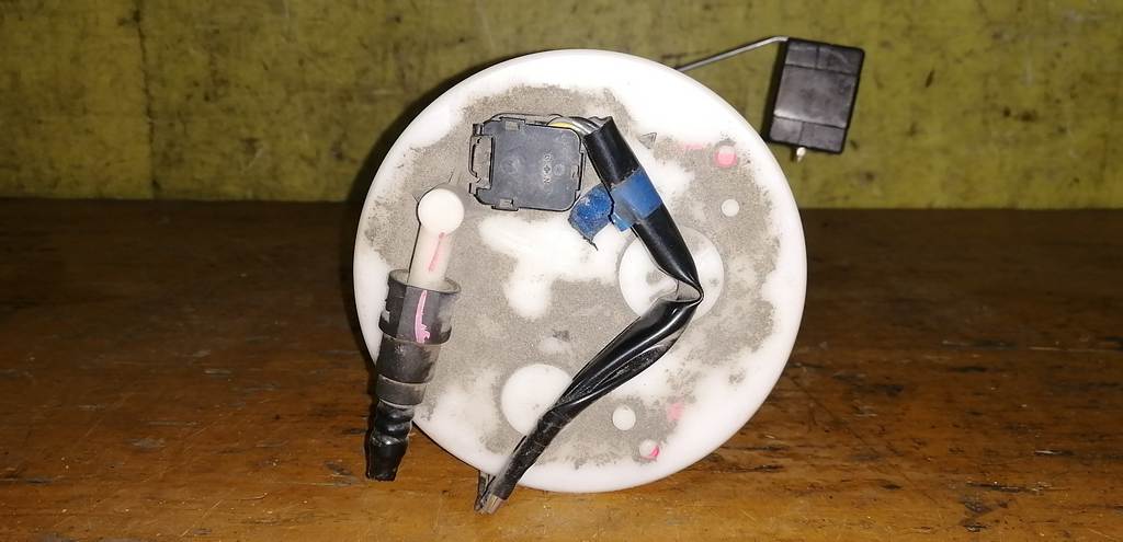 бензонасос Suzuki Solio