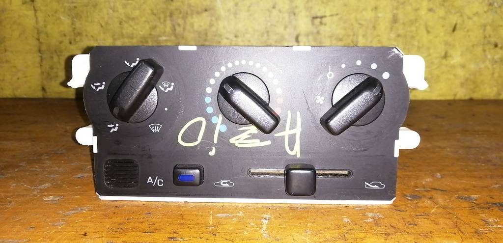 климат-контроль Nissan Cube