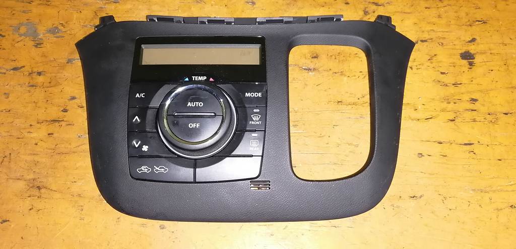 климат-контроль Suzuki Solio