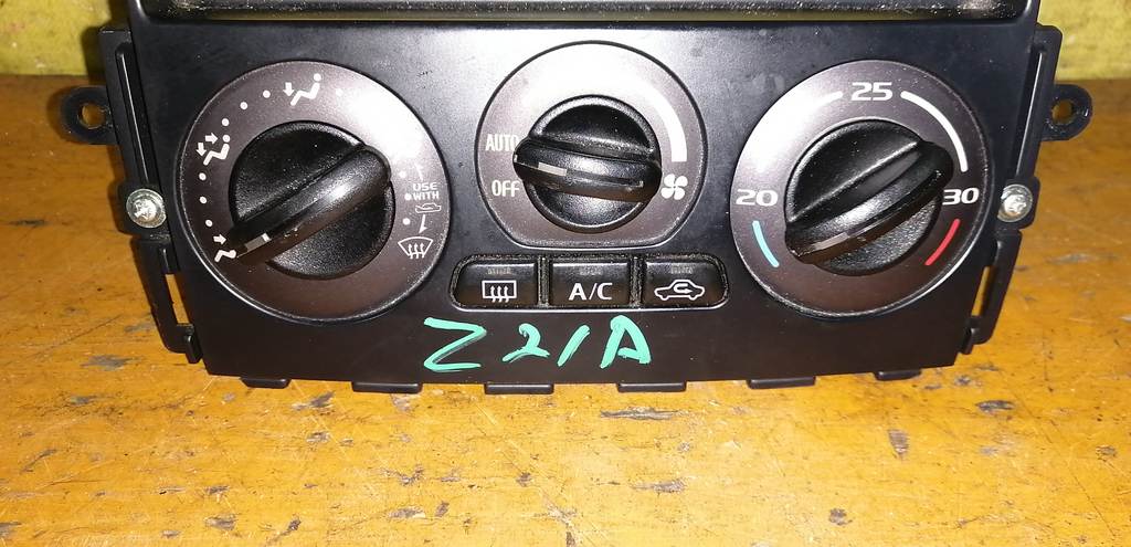 климат-контроль Mitsubishi Colt