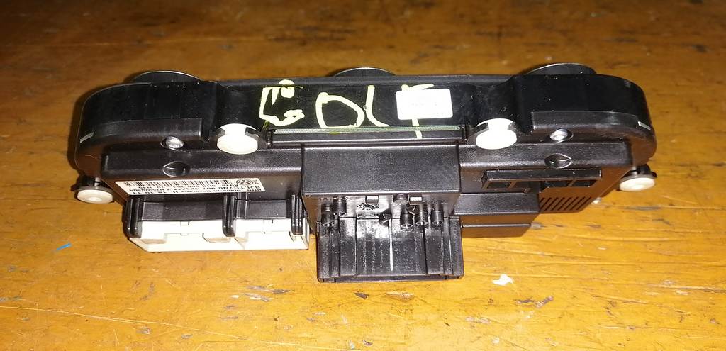 климат-контроль Volkswagen Golf