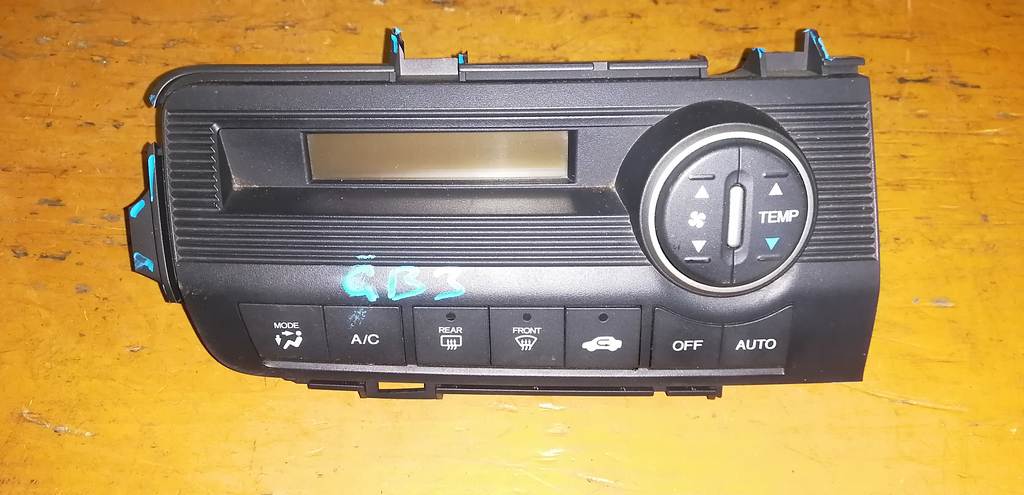 климат-контроль Honda Freed