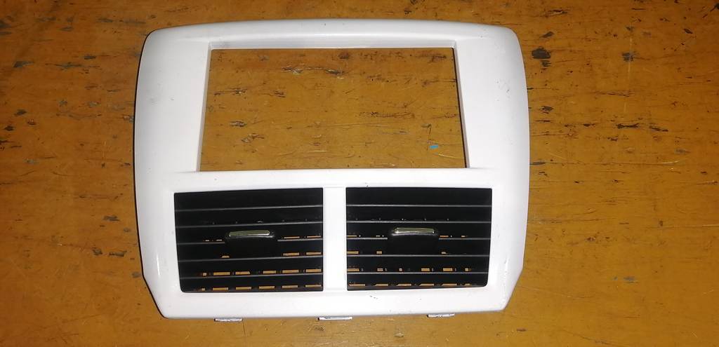 консоль магнитофона Subaru Impreza