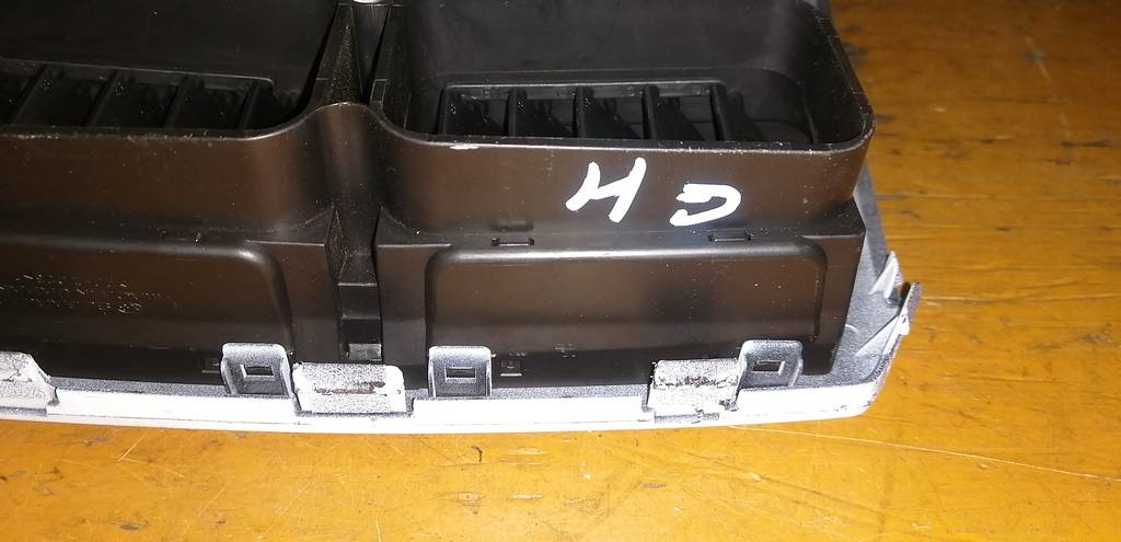 консоль магнитофона Subaru Impreza