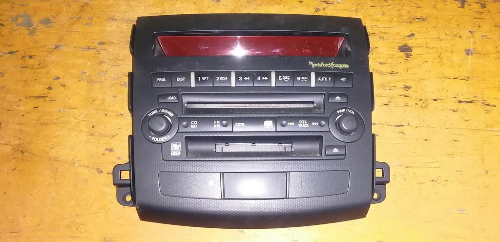 автомагнитофон Mitsubishi Outlander