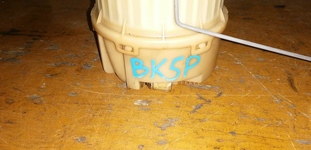 бензонасос Mazda Axela