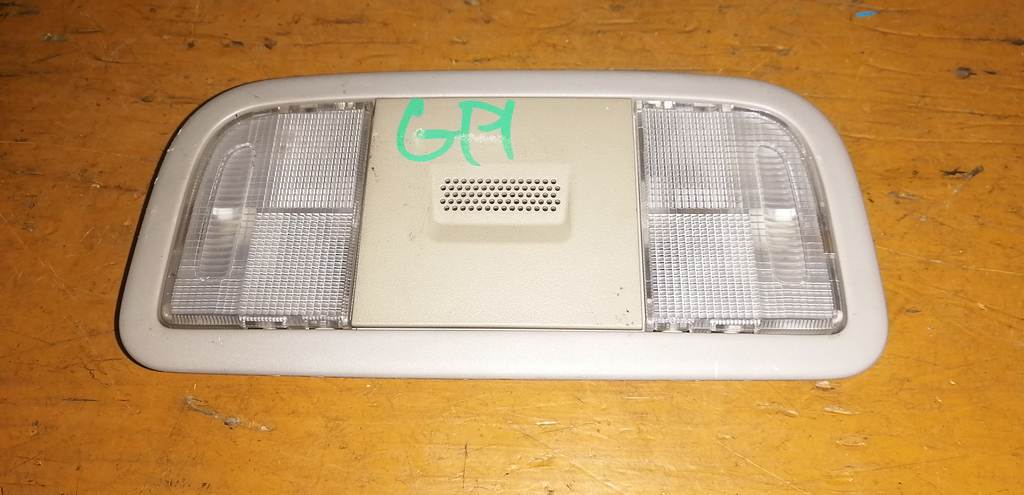 плафон салонный Honda Fit